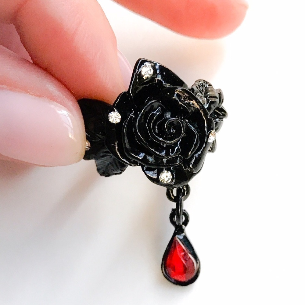 Black Passion Rose Swarovski Crystal Ring 6.5